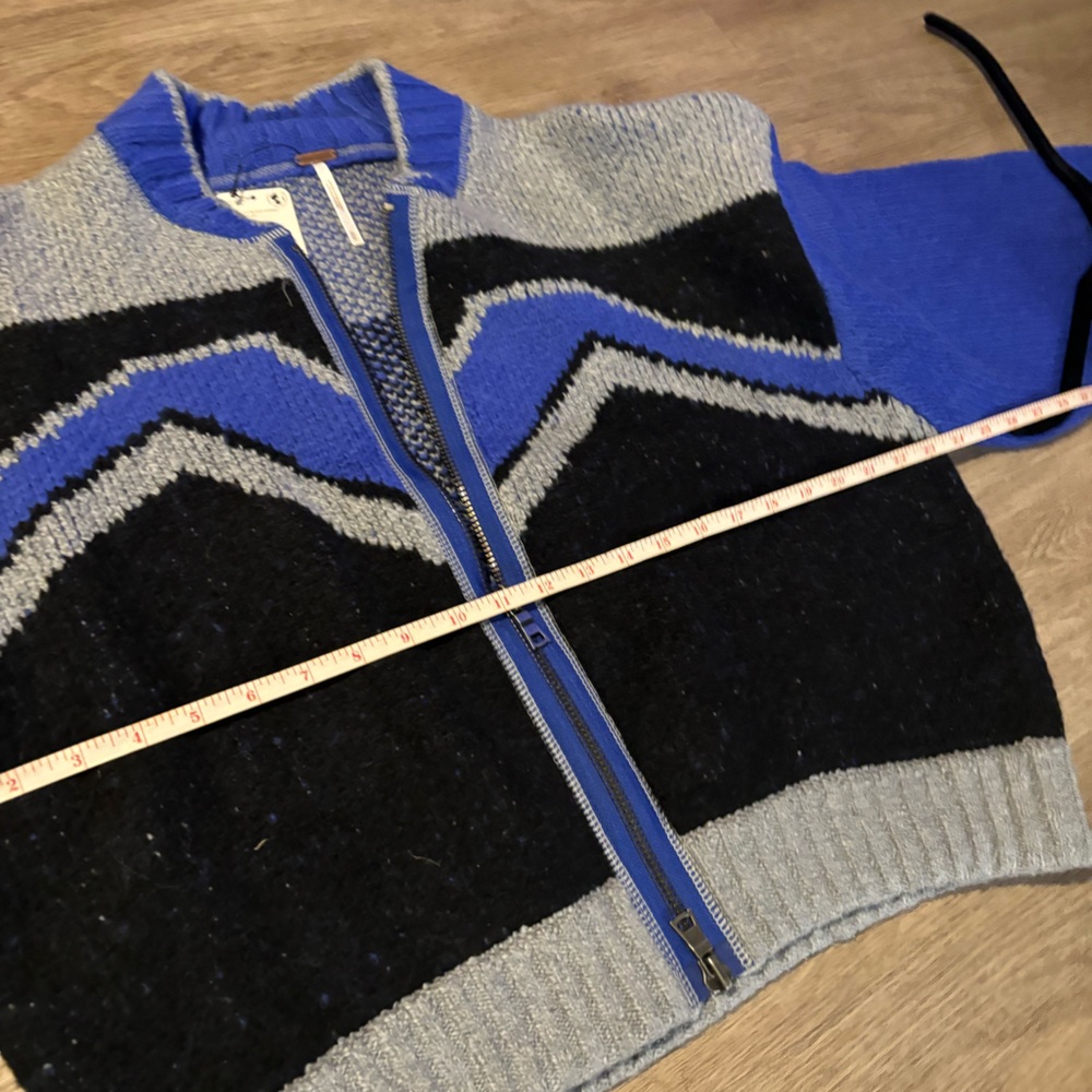 Free People Lucky Sweater Bomber Jacket NWT - Picture 11 of 12